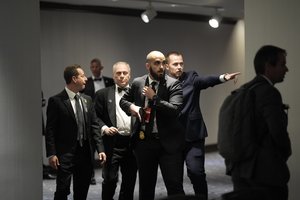 Baltųjų rūmų žiniasklaidos pokylis po šaudynių perkeltas į naują datą
