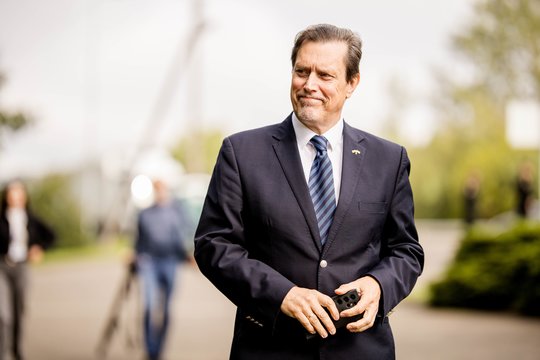 V. Juozapaitis: tikiuosi, kad prezidentas perskaitys LRT įstatymą ir grąžins jį Seimui