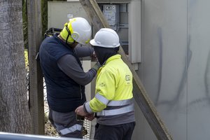 Tūkstančiai gyventojų trečiadienį netikėtai liko be elektros 