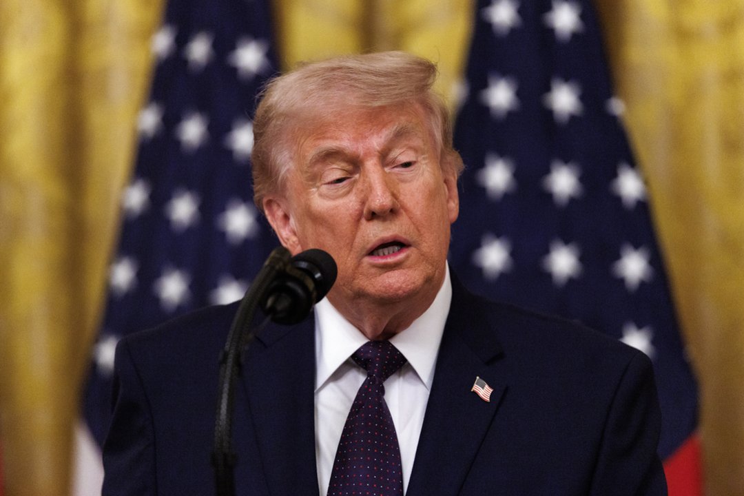 D. Trumpas viliasi artimiausiu metu pasiekti susitarimą su Iranu: užsiminė apie urano sunaikinimą
