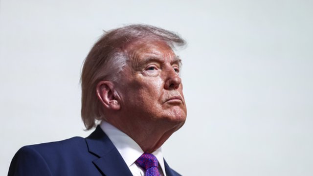 JAV Kongresas spaudžia D. Trumpą: siekia apriboti galimybes dėl veiksmų prieš Iraną
