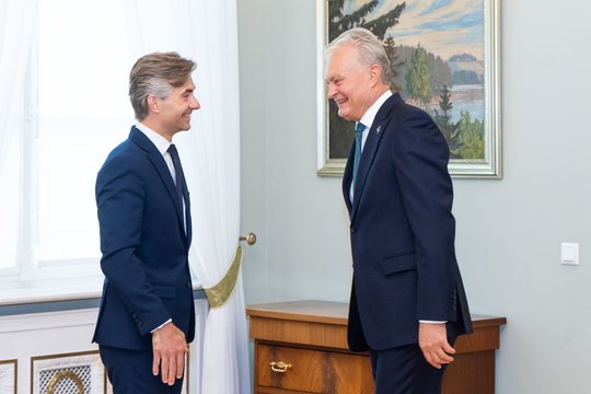 Po kalbų apie K. Budrio keitimą – G. Nausėdos reakcija