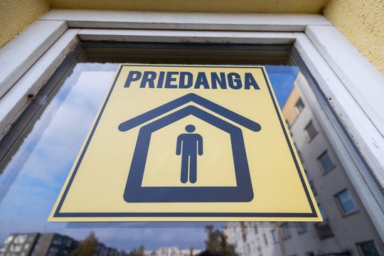 J. Petkevičius: 81 proc. švietimo įstaigų turi greitai pasiekiamas priedangas