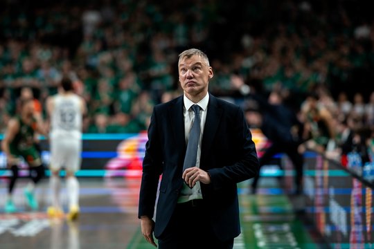 Įspūdinga serija baigėsi: Šaro „Fenerbahce“ pusfinalyje patyrė pirmąjį pralaimėjimą