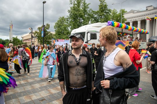 Vilniuje praūžė margaspalvės LGBTQ+ eitynės: pasiųsta žinutė valdžiai