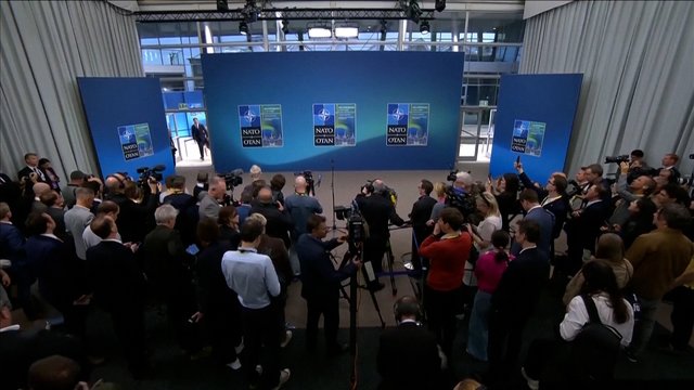 NATO šalys svarsto Ukrainai skirti naują 70 mlrd. eurų vertės pagalbos paketą