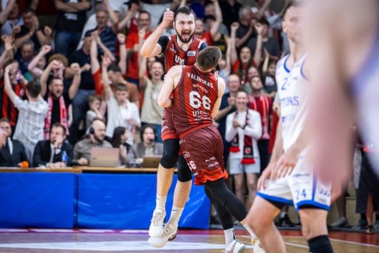 L. Uleckas: „Tikiuosi, žmonės negalvoja, kad „Žalgiris“ garantuotai laimės titulą“