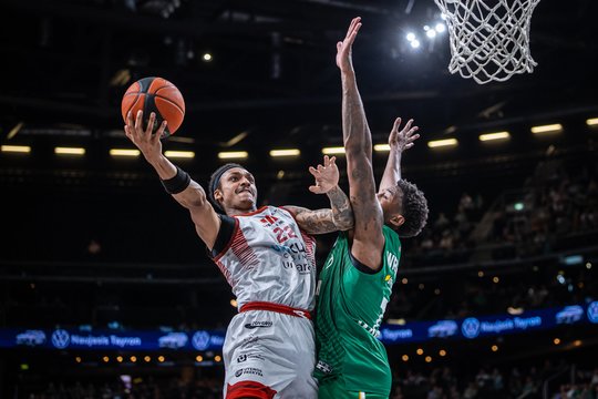LKL finalas prasidėjo be intrigos: „Žalgiris“ nusivalė kojas į „Juventus“