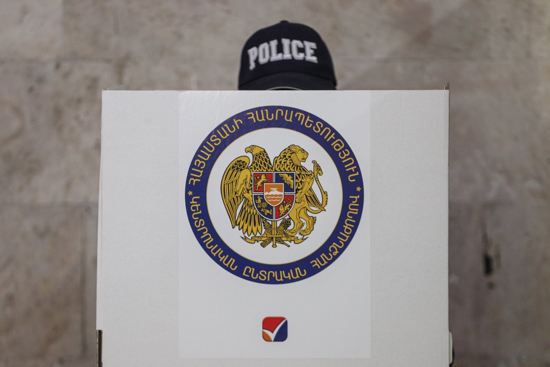 Preliminarūs rezultatai Armėnijoje: premjero valdančioji partija laimėjo rinkimus
