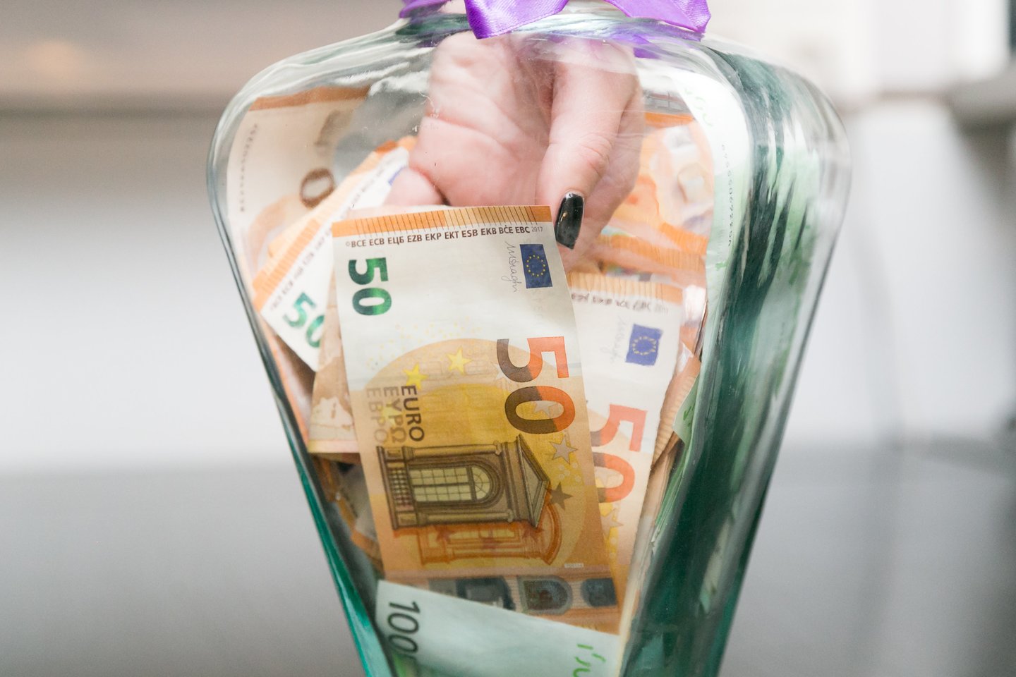Atlyginimai viešajame sektoriuje auga sparčiai.<br>T.Bauro nuotr.