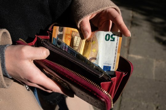 Liepą keisis nedarbo išmokų tvarka: štai, ką privalote žinoti