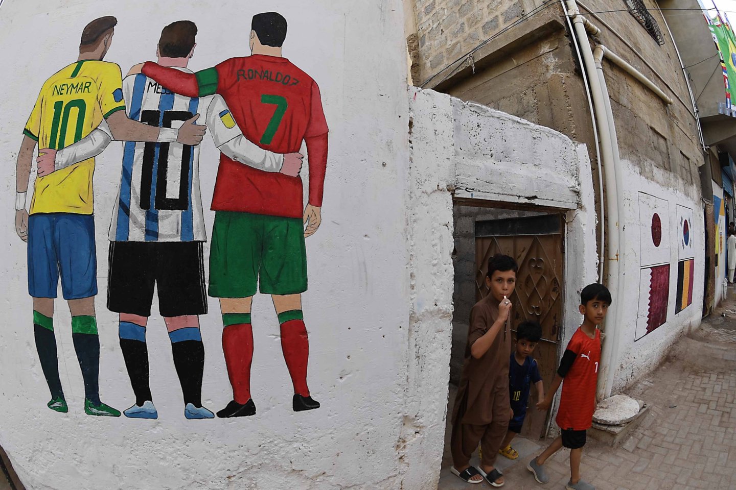 C.Ronaldo ir L.Messi tai gali būti paskutinysis pasaulio futbolo čempionatas.<br>EPA-ELTA nuotr.