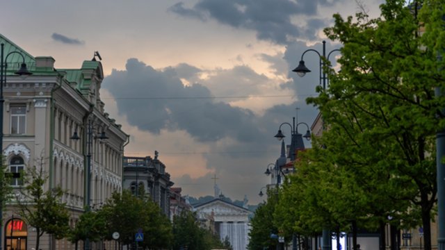 Sinoptikai: savaitės vidurys bus ramus, daug lyti neturėtų