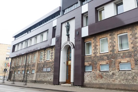 Šiaulių apygardos teisme pradėta nagrinėti tarptautinio nusikalstamo tinklo narių byla