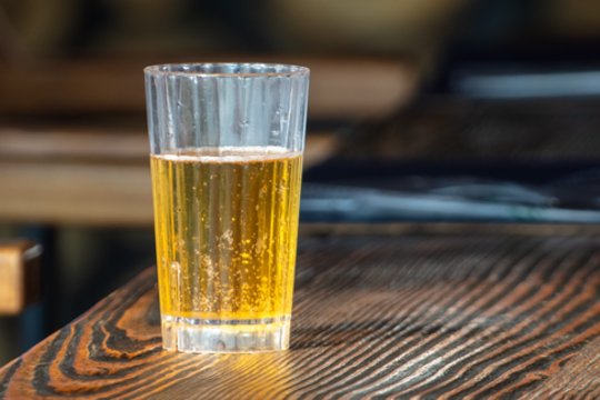 Gydytoja atskleidė netikėtą tiesą apie nealkoholinį alų: štai kaip paveikia kepenis