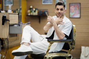 Žlugus šeimos verslui atvyko į Vilnių ir svajoja apie futbolo komandą: kaip Antakalnis pamilo barberį iš Jordanijos