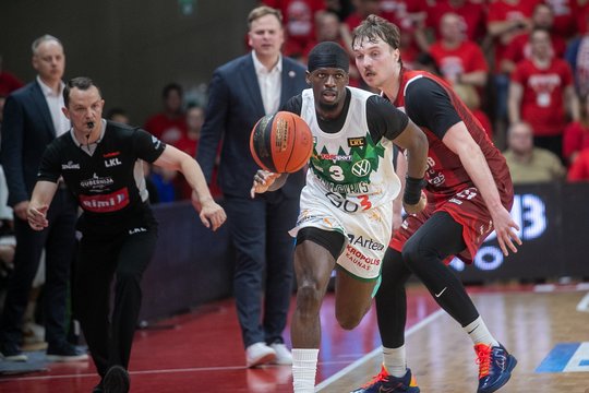 LKL finale „Žalgiris“ vilčių nedalina – vėl negailestingai sutriuškino „Juventus“ ir mato čempionų titulą