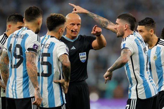 Atskleista, kiek čempionate uždirbs futbolo teisėjai: pinigus gaus net ir nepasirodę aikštėje