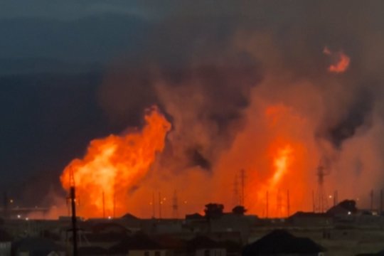 Rusijos Dagestano regione užfiksavo didžiulį gaisrą: dujotiekyje įvyko trys sprogimai