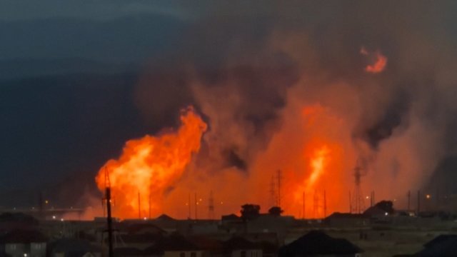 Rusijos Dagestano regione užfiksavo didžiulį gaisrą: dujotiekyje įvyko trys sprogimai