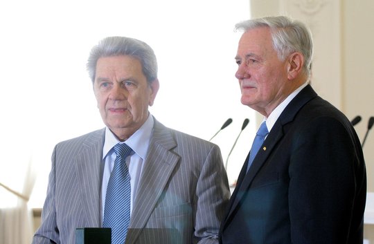 Ilsėkitės ramybėje, Treneri: kadruose – V. Garasto karjeros ir gyvenimo vingiai