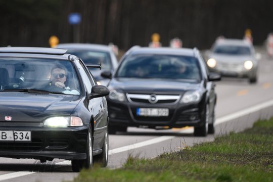 Magistraliniame kelyje – eismo pokyčiai: trijuose ruožuose pradedami remonto darbai