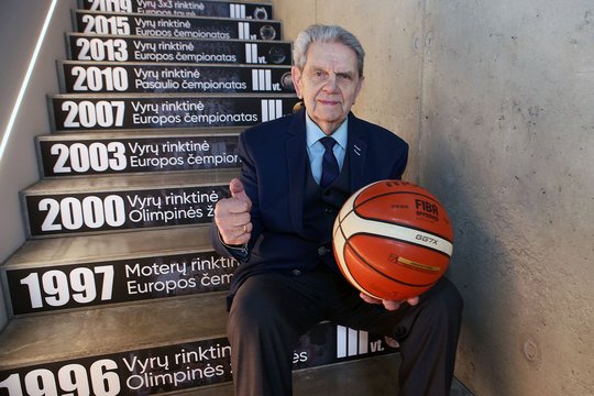 Strategas aikštėje, tėvas šalia jos: V. Garastas pasakojo, kas jį, kaip trenerį, skaudino labiausiai