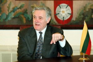 Policija teiravosi leidimo, o savanoriai rinko parašus: taip prasidėjo kelias į Prezidentūrą