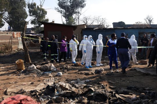Masinės šaudynės Pietų Afrikoje: žuvo 12 žmonių, dar 9 sužeisti