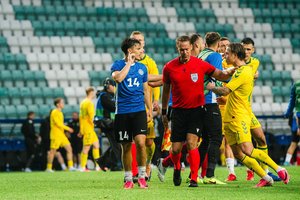Estijos futbolininkas grasinimų sulaukė ir iš E. Utkaus, ir iš sirgalių