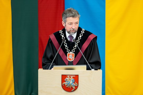 Seime prisiekė paskirtasis Lietuvos Aukščiausiojo Teismo teisėjas G. Goda
