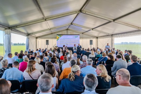 Birželio 17 d. VDU ŽŪA mokslinė-praktinė konferencija „Žemdirbio vasara 2026“ kviečia susipažinti su inovatyviais agroinžineriniais sprendimais augalininkystėje