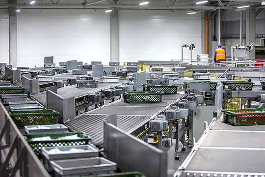 Logistikos naujovės darbuotojų sumažino perpus, tačiau prekių gabenama net triskart daugiau