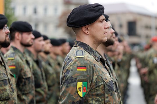 Vokietijos kariuomenės vadas atskleidė NATO prognozę dėl Rusijos: laiko liko nedaug