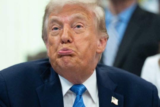 Įvertino, ką reiškia D. Trumpo jau 38 kartus minimas artėjantis susitarimas su Iranu: Šriodingerio katės situacija