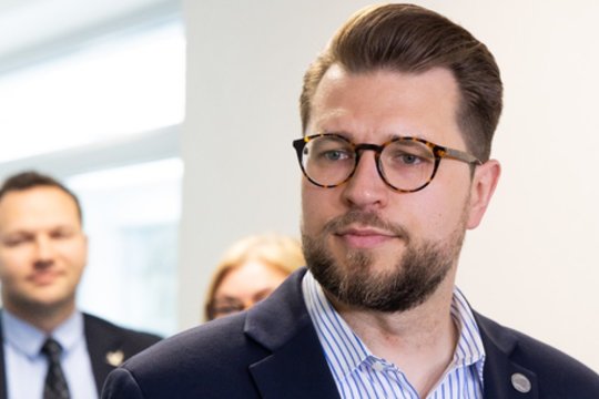 Postų dalybos išlieka neišspręstu klausimu: demokratai prakalbo apie esminę sąlygą
