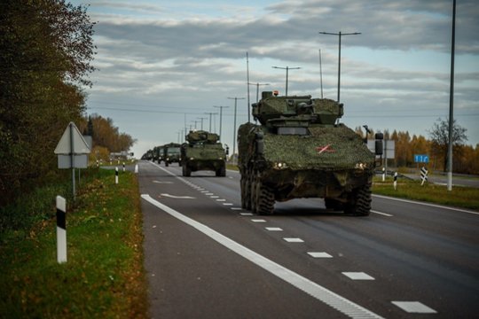 Suvalkų koridoriaus zonoje laukiama karinės technikos pagausėjimo – štai kodėl
