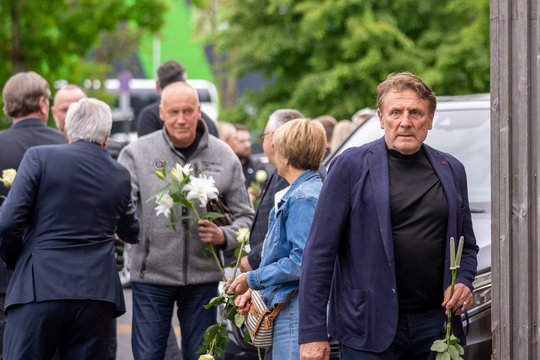 Atsisveikinimas su V. Garastu: pagarbą atidavė G. Nausėda, Kauno „Žalgirio“ treneriai ir krepšinio legendos