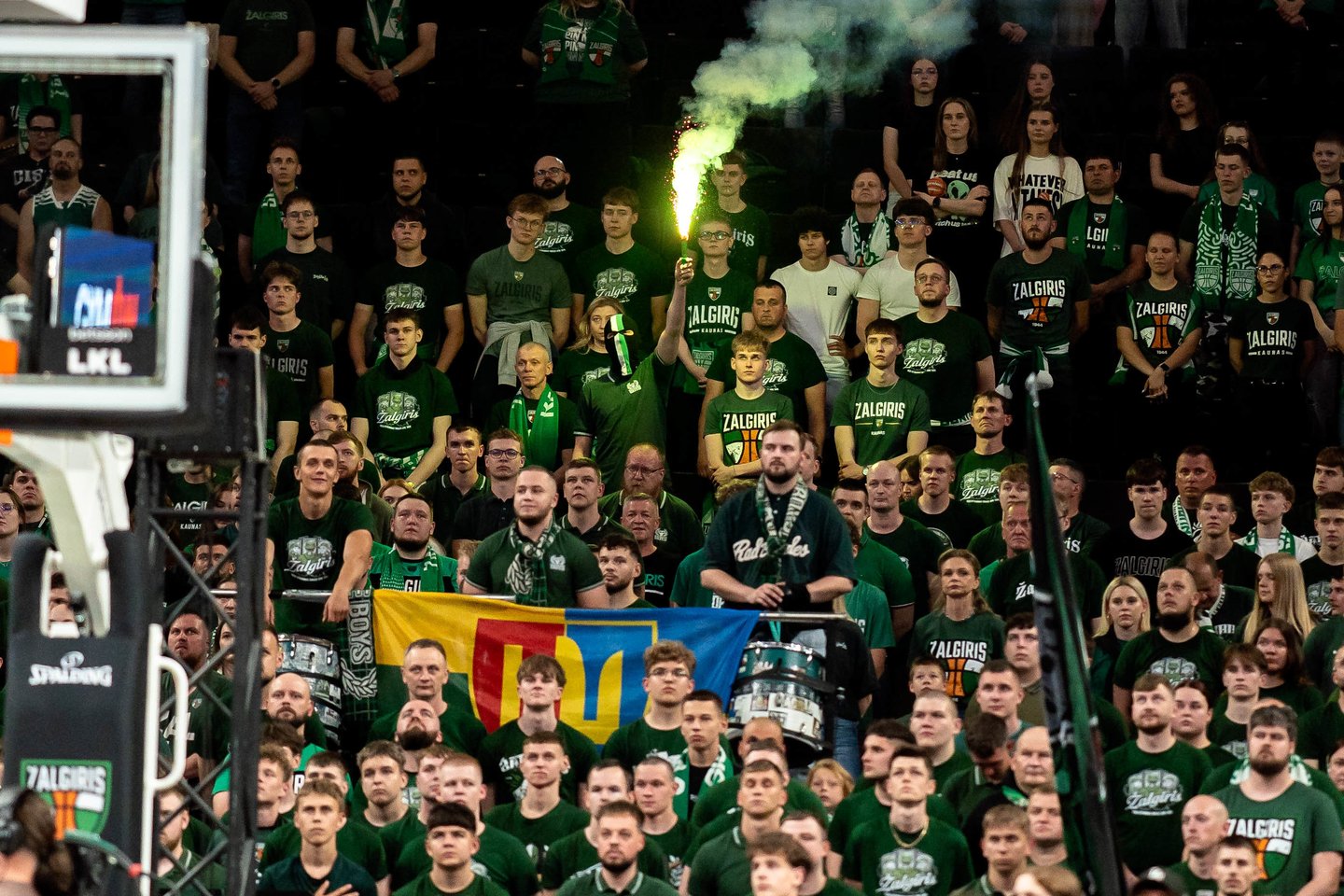 „Žalgirio“ arenoje pagerbtas Anapilin iškeliavęs Vladas Garastas.<br> G.Bitvinsko nuotr.
