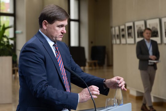 NKVC vadovas pateikė daugiau informacijos apie skelbtą oro pavojų: ragina išlikti budriais