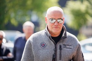 V. Garastas išlydėtas į paskutinę kelionę: R. Kurtinaitis jam skyrė jautrius žodžius