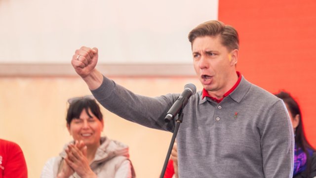 LSDP sąskrydyje – ovacijų kupina M. Sinkevičiaus kalba: sugebame rasti kelią į Lietuvos sėkmę