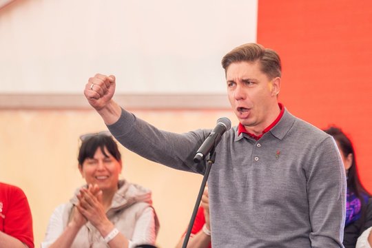 LSDP sąskrydyje – ovacijų kupina M. Sinkevičiaus kalba: sugebame rasti kelią į Lietuvos sėkmę