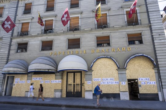 Ženeva rengiasi 50 tūkst. protestuotojų prieš G7 eitynėms