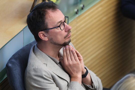 Seimui vėl siūloma neleisti į Lietuvą atvykti Rusijoje ir Baltarusijoje koncertavusiems prorusiškiems atlikėjams