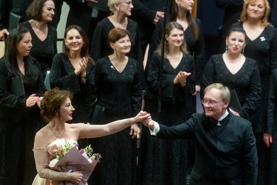 Vilniaus festivalis: Gedulo ir vilties dieną – neprilygstamosios Mūzos Rubackytės sakraliosios muzikos interpretacijos