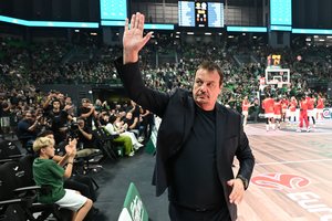 Ergino Atamano era Atėnuose baigta