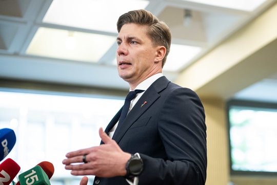 Už Vyriausybės vairo stojęs M. Sinkevičius neatskleidžia ministrų kabineto: atsakė, koks I. Ruginienės likimas