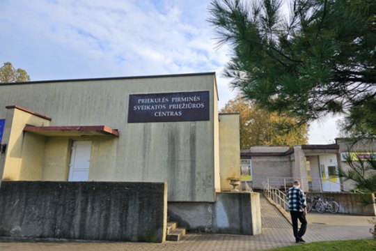 Priekulės pirminės sveikatos priežiūros centre planuojamas remontas: kviečiami projektuotojai