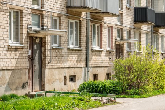 Kauniečiai galės gauti paramą daugiabučių renovacijai: kas galės pasinaudoti parama